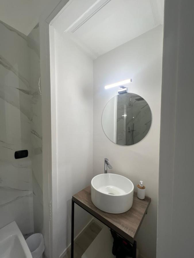 La Piazza Suite Napels Buitenkant foto