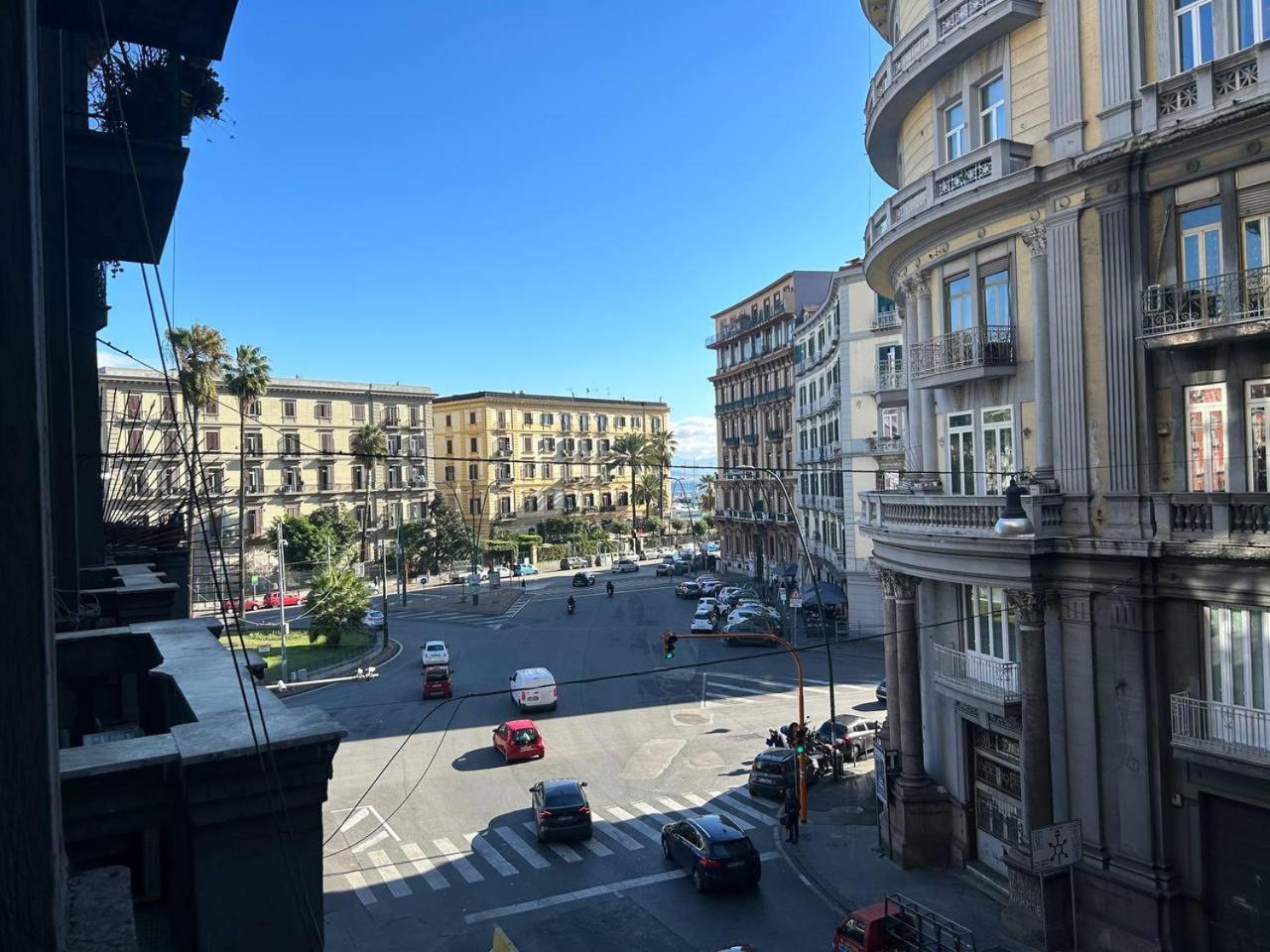 La Piazza Suite Napels Buitenkant foto